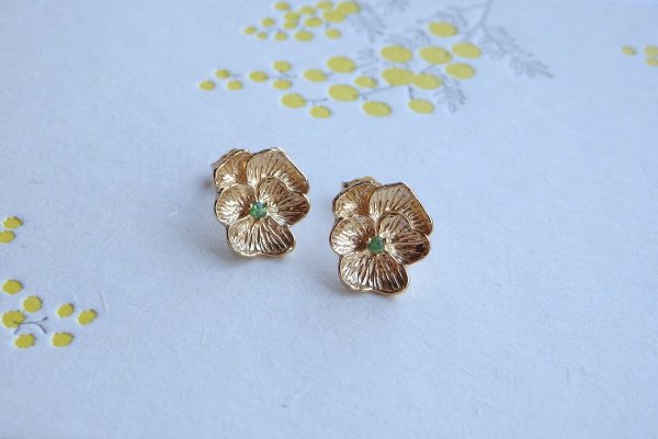 画像6: パンジーのピアス（ツァボライトグリーンガーネット）