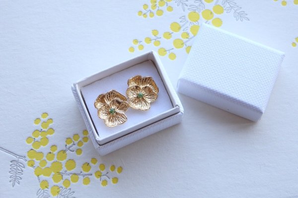 画像3: パンジーのピアス（ツァボライトグリーンガーネット）