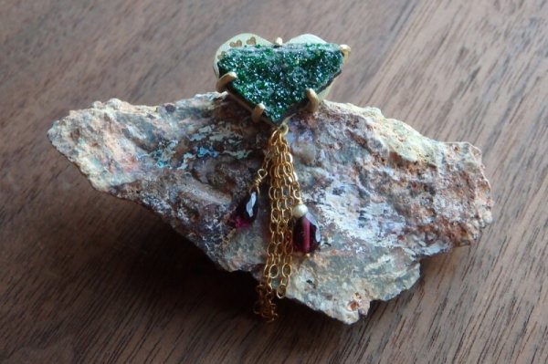 画像10: ウバロバイト＆ロードライトガーネット⋆ピンバッチ