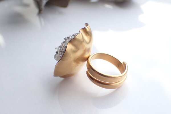 画像4: トゲトゲハートのクォーツ・ミニミニクラスターフラワーリング