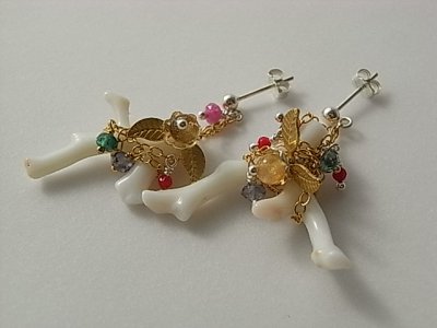 画像1: 枝珊瑚＆カラフルストーン*ピアス